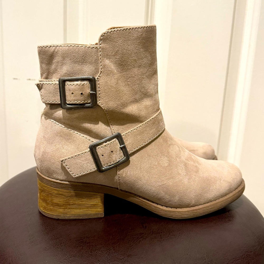 Dolcetta ankle boots